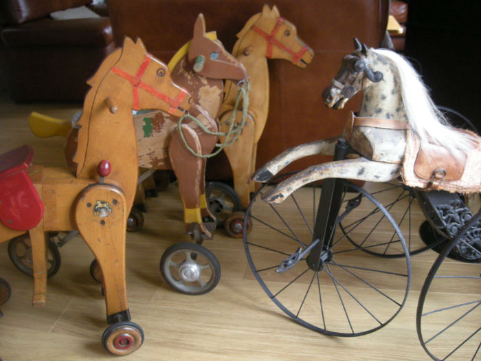 Ancien jouet petits chevaux bois, cheval vintage